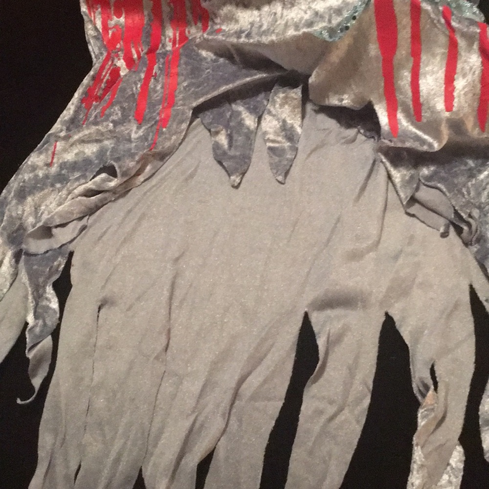 Girls Halloween Costume - Picture 3 of 4